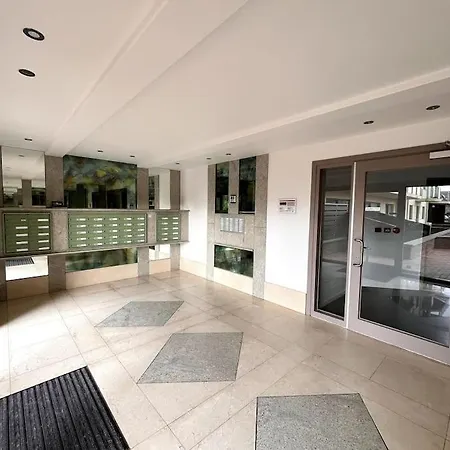 6 Persoons 2 Slaapkamer 2 Badkamer Appt Esplanade Daire De Panne