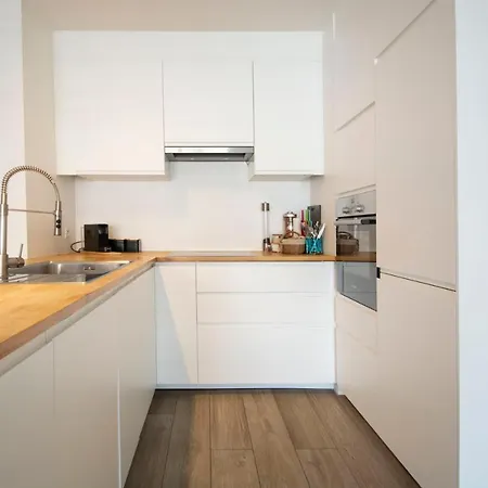 6 Persoons 2 Slaapkamer 2 Badkamer Appt Esplanade De Panne