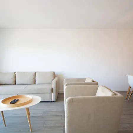 6 Persoons 2 Slaapkamer 2 Badkamer Appt Esplanade Appartement De Panne