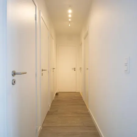 6 Persoons 2 Slaapkamer 2 Badkamer Appt Esplanade Daire De Panne